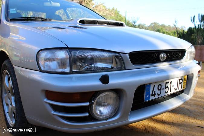 Subaru Impreza 2.0 GT 4x4 AC+TA+ABS - 4