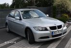 BMW Seria 3 318i - 4