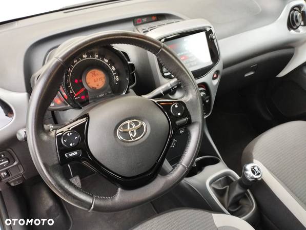 Toyota Aygo 1.0 VVT-i Color Edition - 23