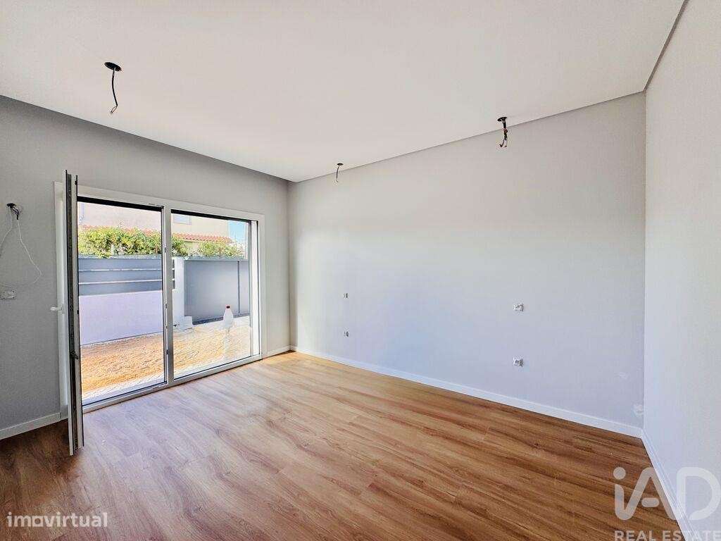 Casa / Villa T4 em Fernão Ferro de 147,00 m2 - Grande imagem: 5/11