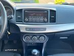 Mitsubishi Lancer Sportback 1.6 Invite A80 - 9