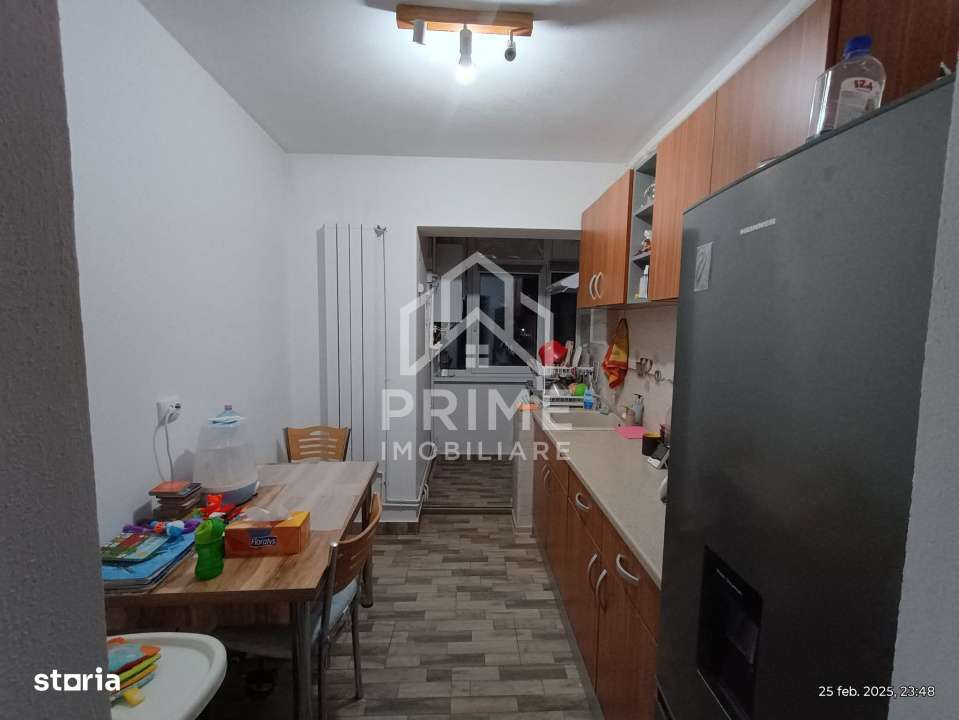 DE VANZARE - Aparatament cu 3 camere, 60 mp, etaj 3/4 - CUGIR - Imagine principală: 4/6