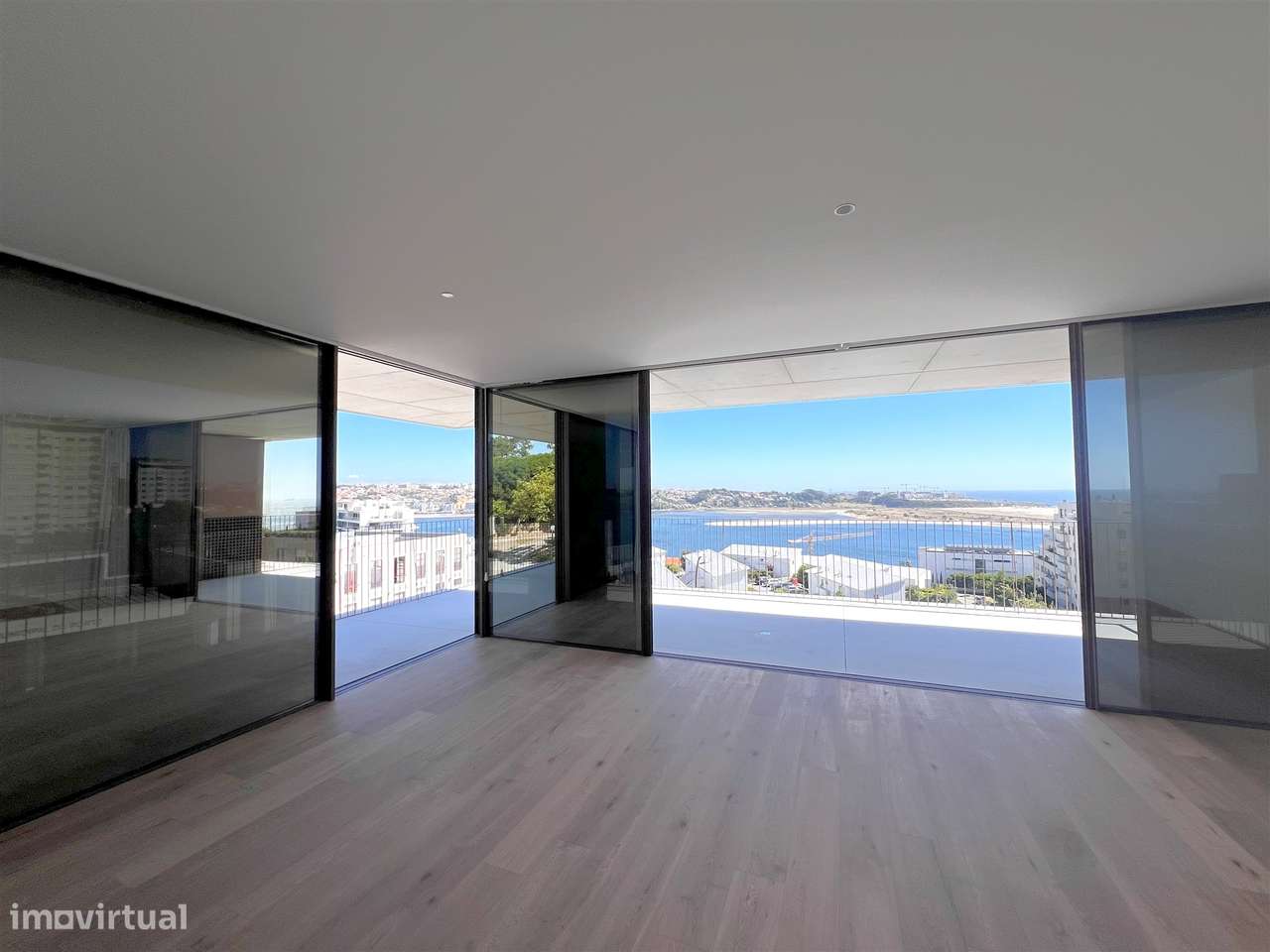 T2 na Foz com vista rio-7