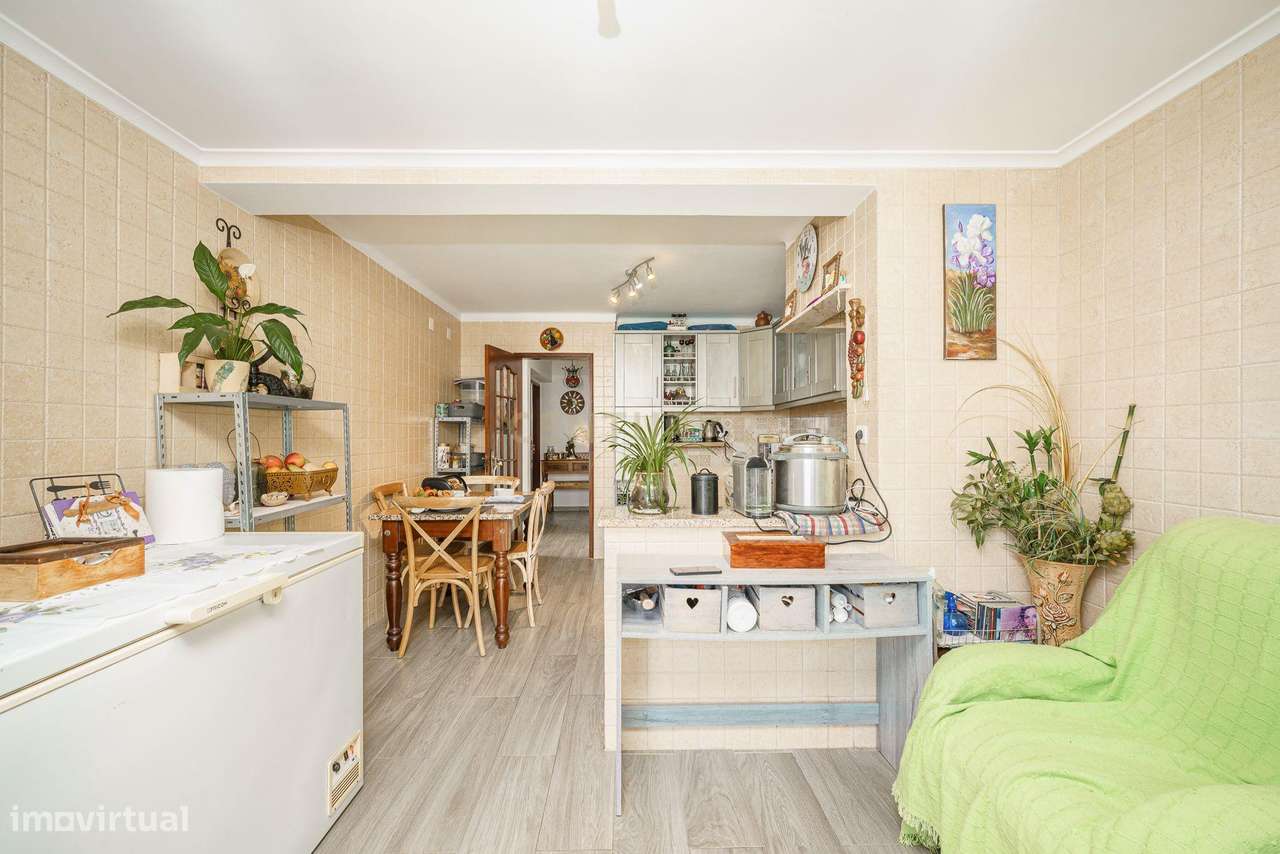 Excelente Moradia T2 Situada no Faralhão Setùbal - Grande imagem: 4/47