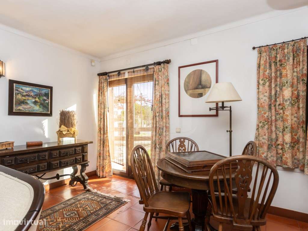 Moradia T4 em Alto das Vinhas-14