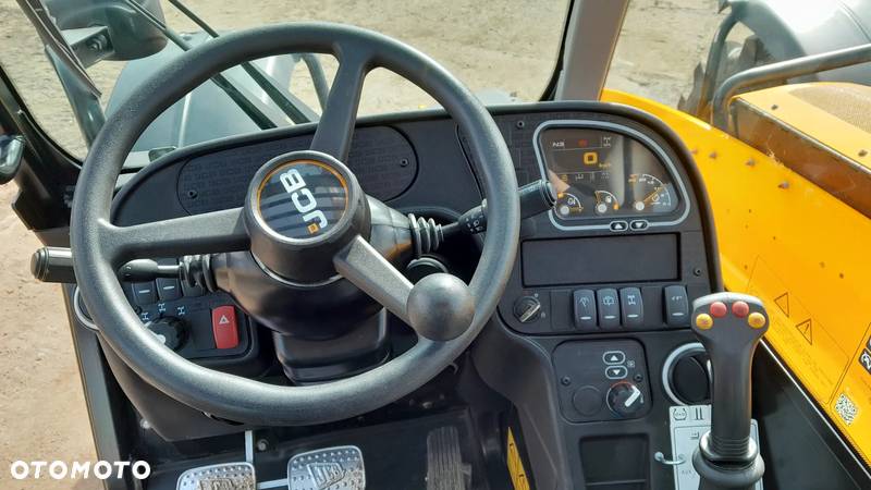 JCB 531-70 2022R joystick - 19