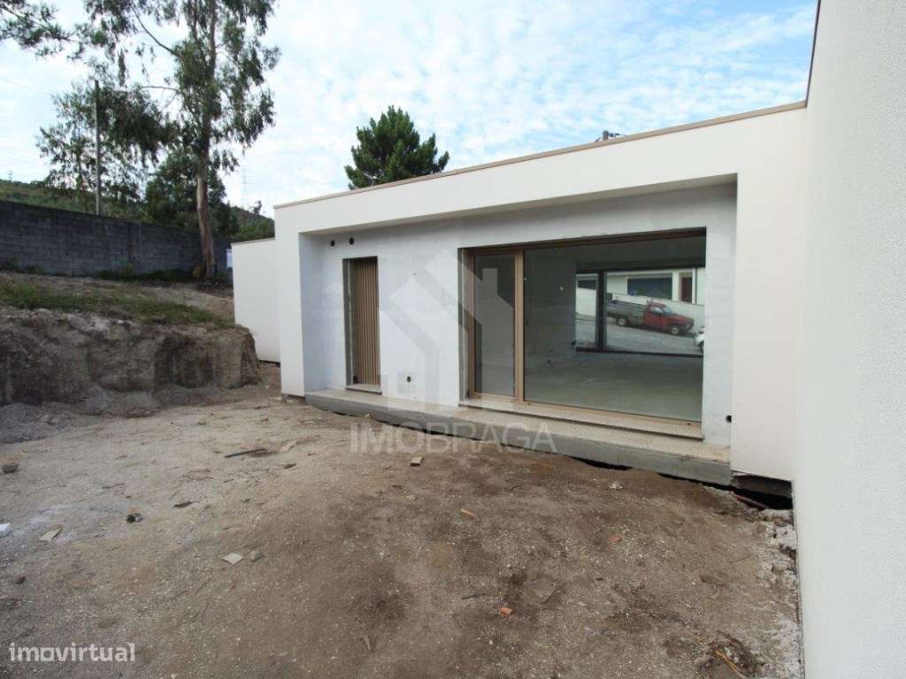 Moradia Geminada T3 Nova para Venda em Rendufinho - Póvoa de Lanhoso-30