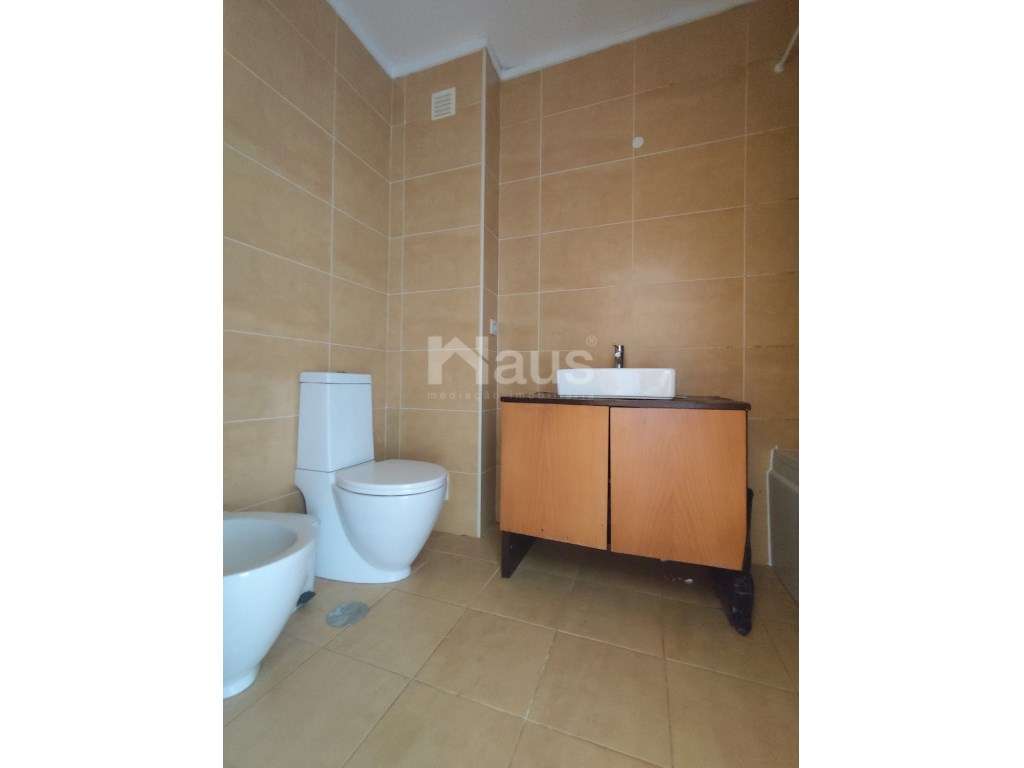 T3 com 2 lugares de parqueamento - Vila Serena-7
