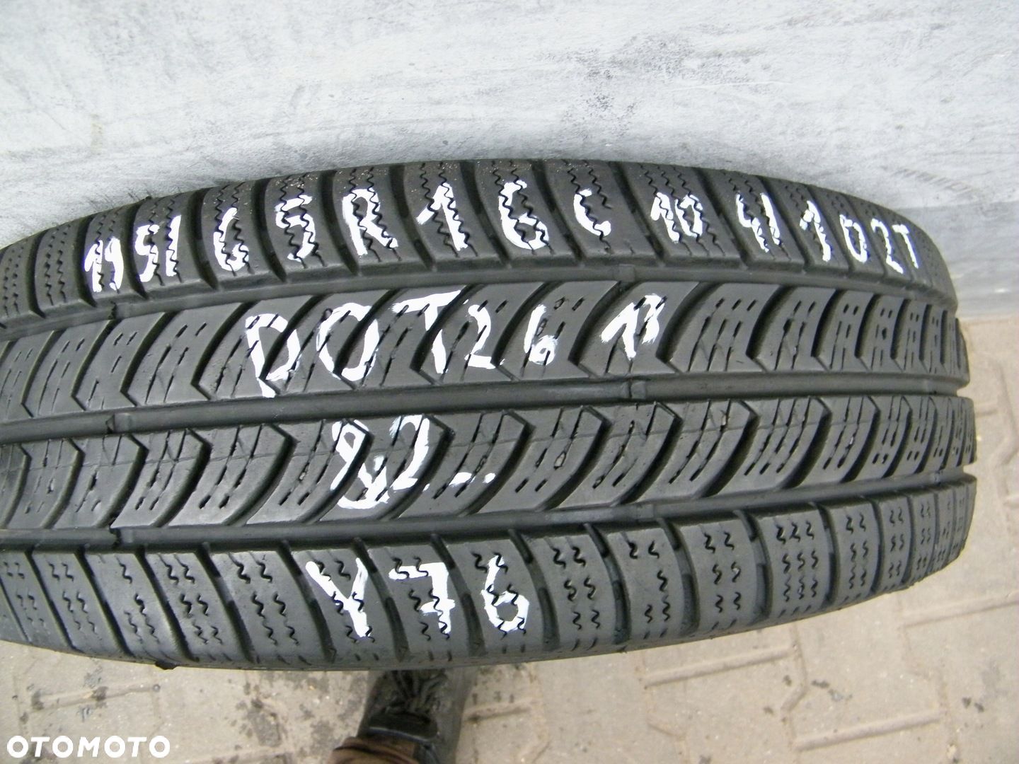 Y76 1xZIMA 195/65R16C 104/102T CONTINENTAL VANCOWINTER 2 - 1