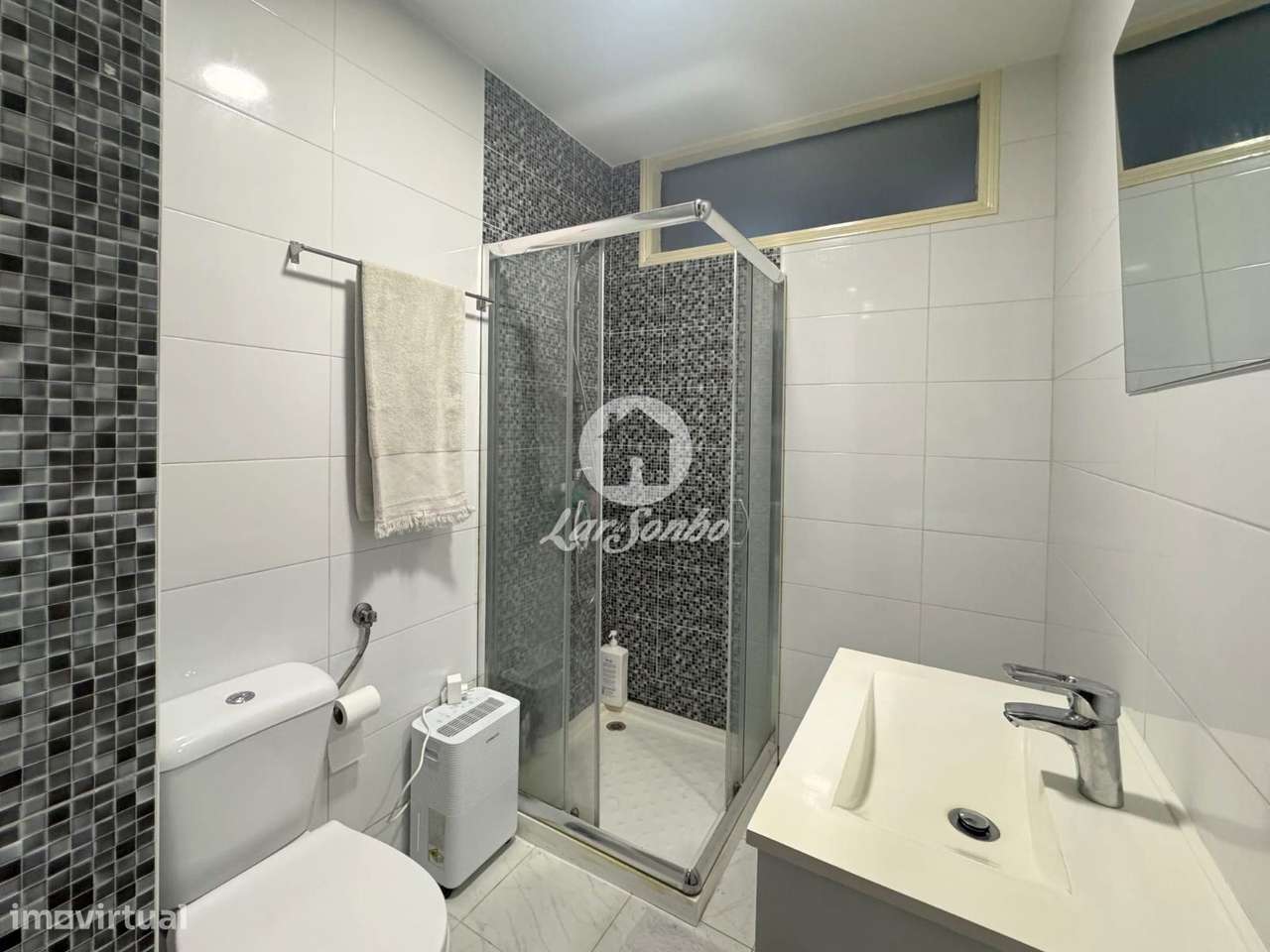 Apartamento T2 com Terraço Privativo e 2 Lugares de Garagem  Póvoa ... - Grande imagem: 4/15