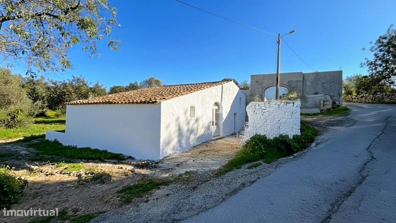 Fase final de construção: 3 Casas num Terreno de 6560m² em Santa Bárba - Grande imagem: 5/37