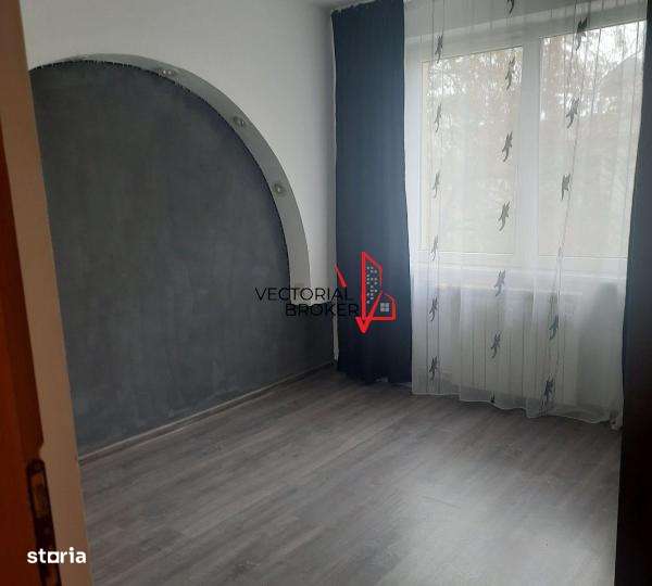 Apartament 2 camere decomandate, et. 4, bl.1982, Basarabia- Chisinau-3
