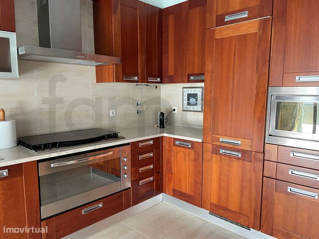 Penthouse Exclusiva com Terraço Panorâmico - Setúbal-20