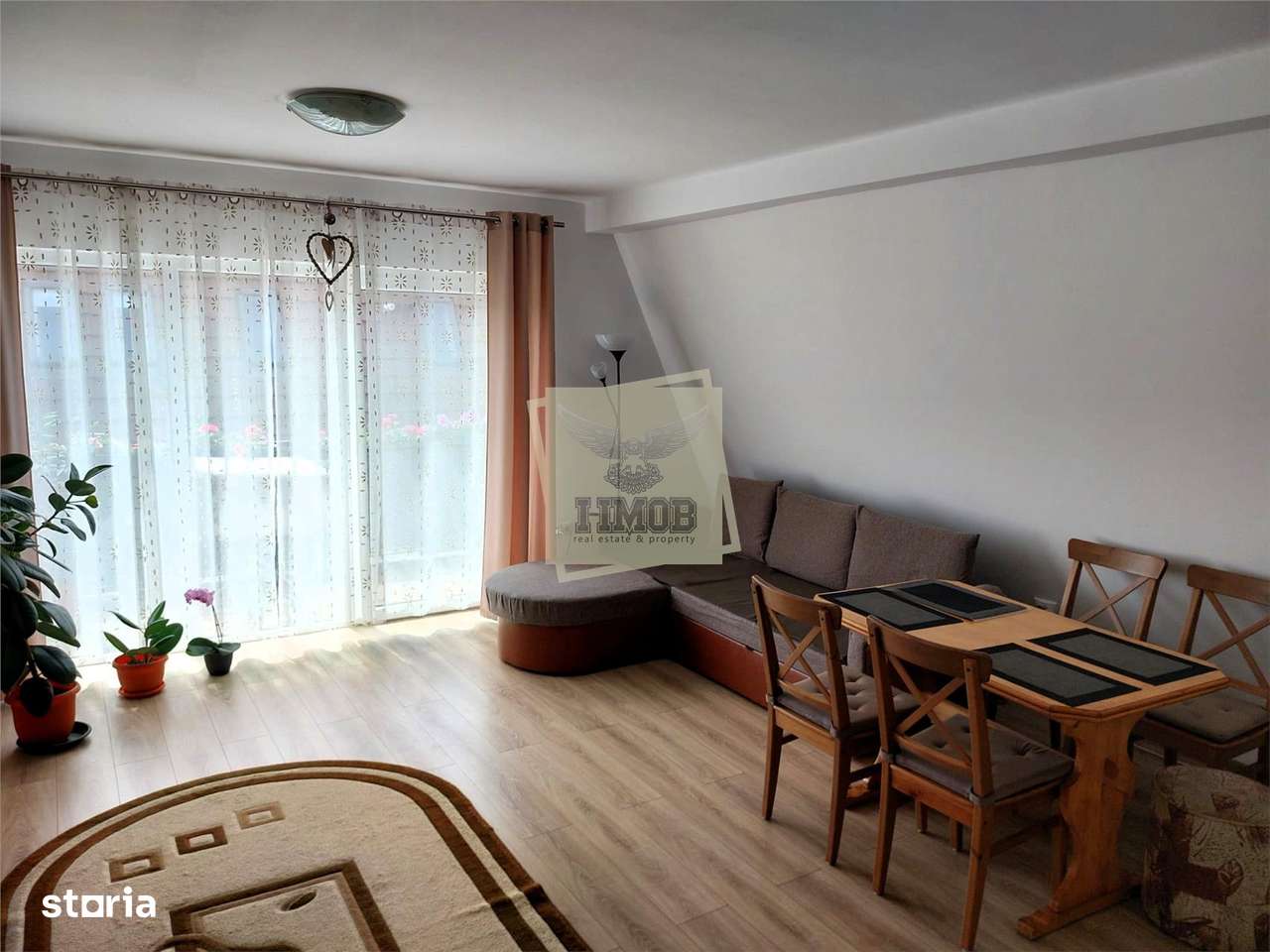 Apartament 2 camere decomandat loc parcare zona Lacul lui Binder - Imagine principală: 4/12