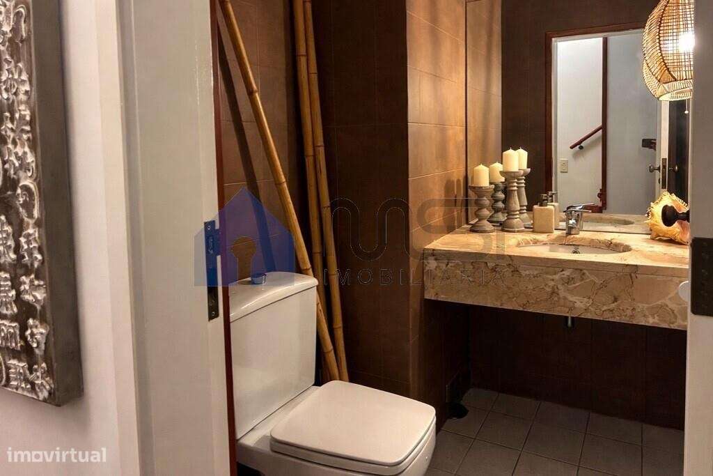 T3 Duplex Luminoso a 5 minutos da Praia – Leça da Palmeira-11