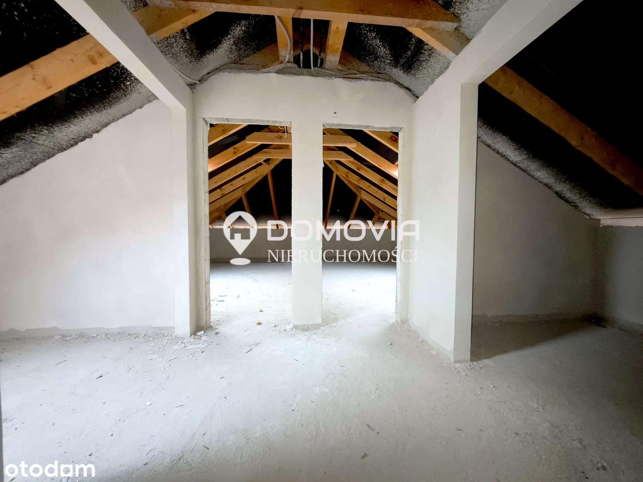 Nowoczesny dom w prestiżowej okolicy k. Zamościa-18