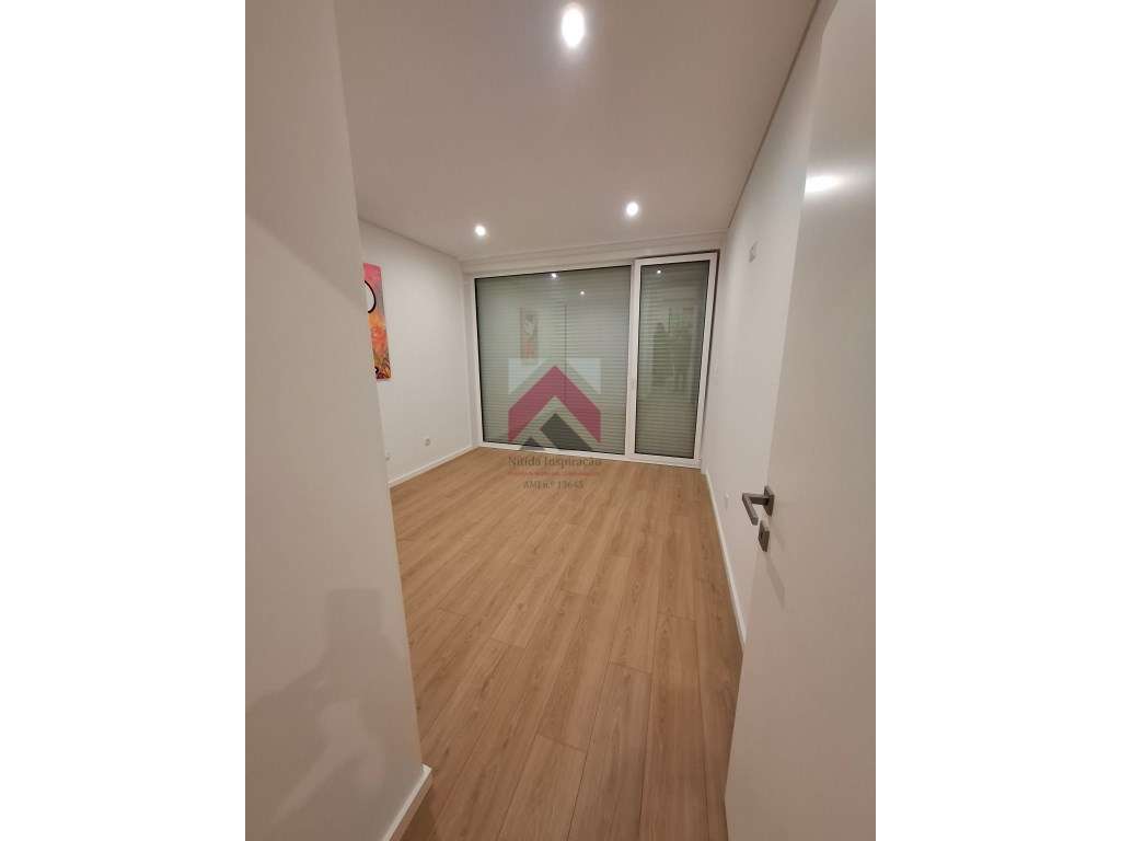 Moradia T3+1 Moderna luxuosa em Cacia-35