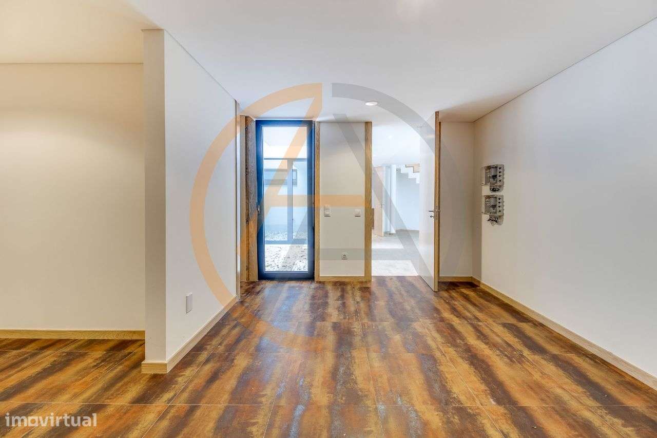 Moradia T4 Nova com Piscina | Foz do Douro-35