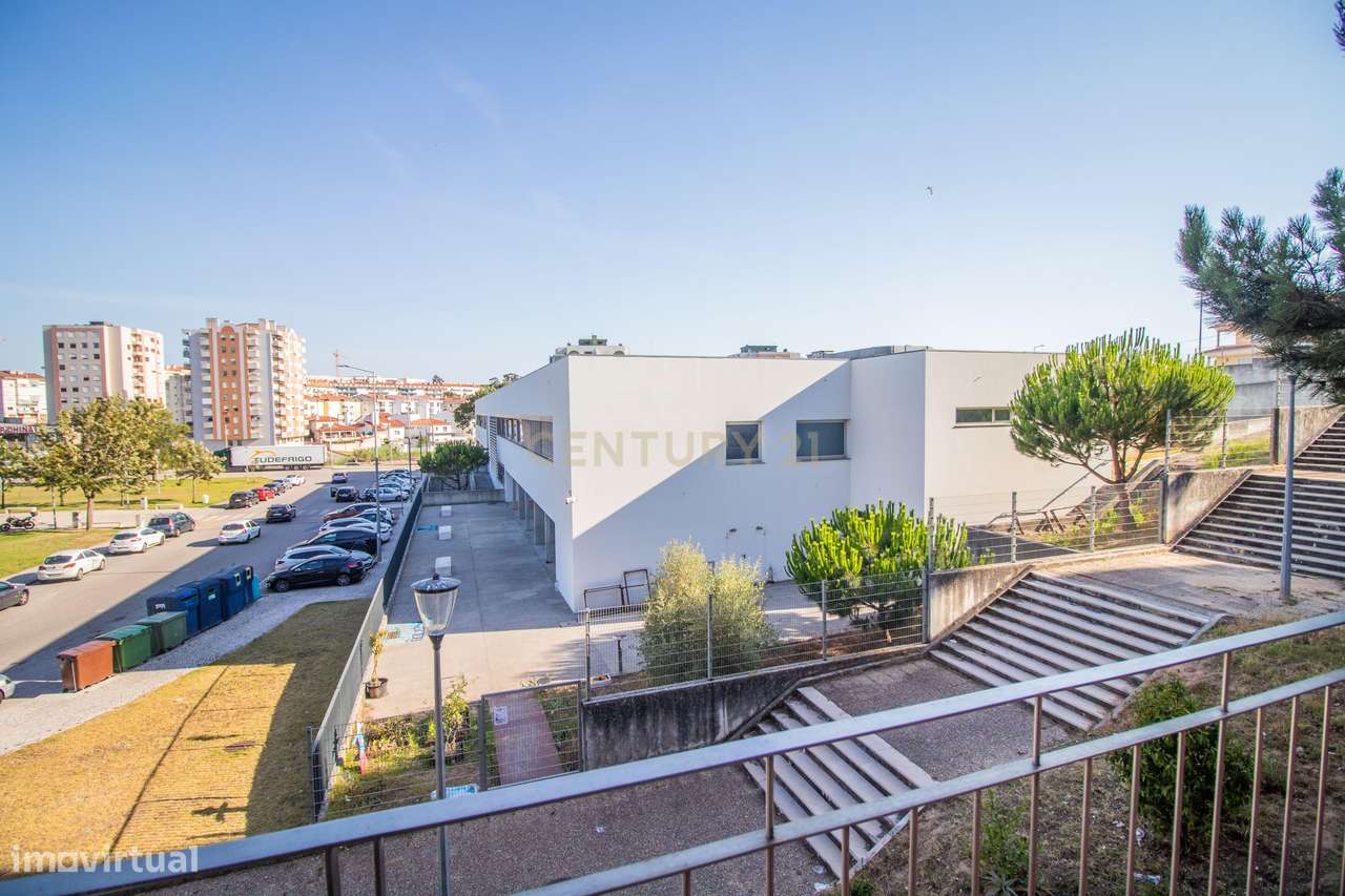 Apartamento T3 com Garagem Dupla na Quinta da Borloteira, Figueira da-12