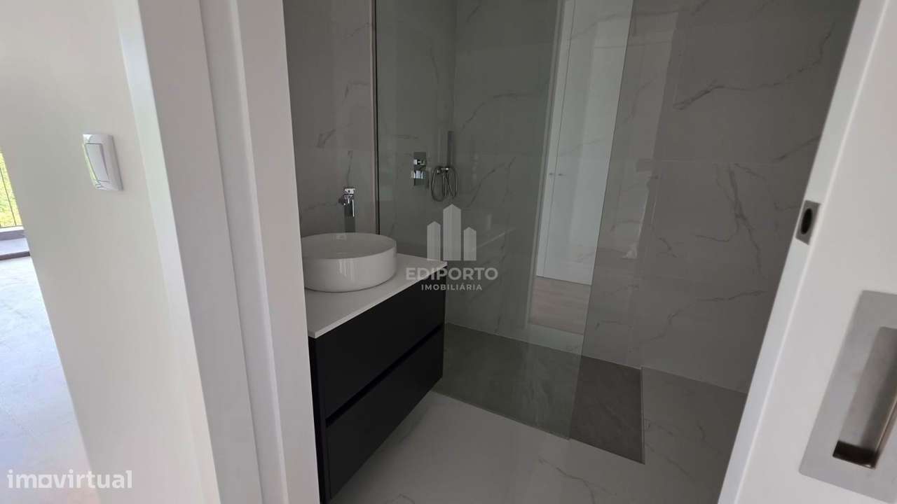 Moradia em Banda T3 com terraço em Gondomar - Grande imagem: 5/54