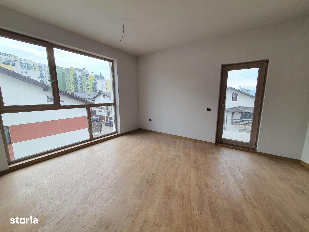 Apartament cu grădină proprie