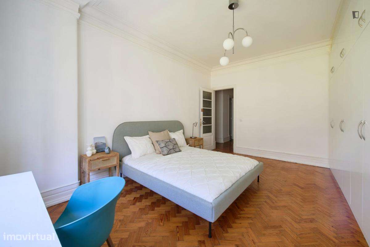 Quarto - localizado em Marquês de Pombal Lisbon - Grande imagem: 5/16