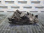 Far Dreapta Volkswagen Tiguan 5N 2007 - 2011 SUV 4 Usi (843) Fara xenon - 3