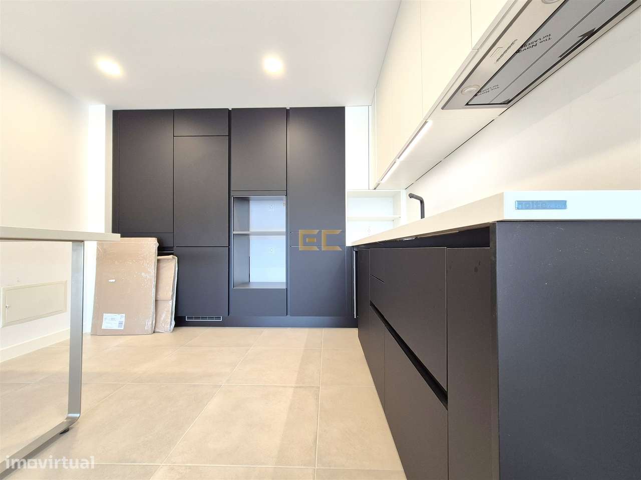 Apartamento T3 novo, com garagem, para venda na Figueira da Foz- Buarc-8