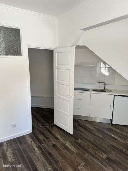 Apartamento T3- Campo de Ourique -  Yield de 6,5% - Grande imagem: 4/10