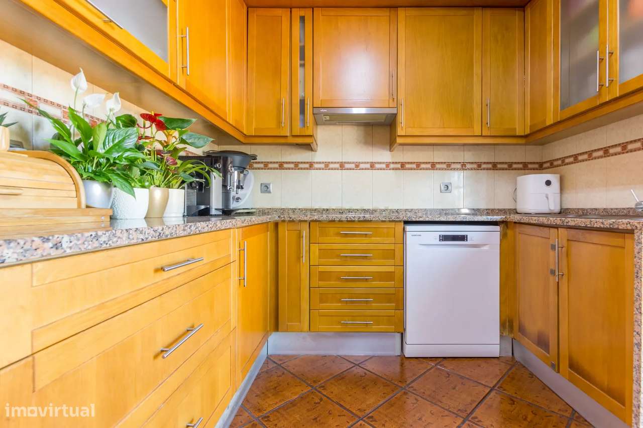 Quinta do Conde/ Courelas da Brava - Moradia isolada, legalizada, inse - Grande imagem: 4/25