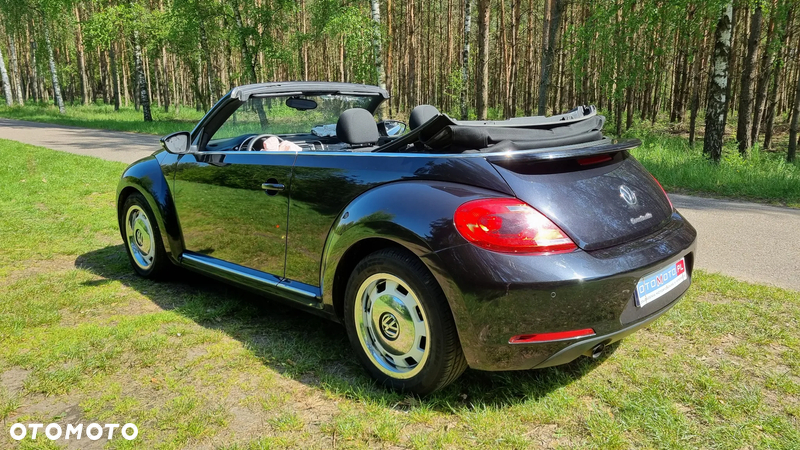 Volkswagen Beetle The Cabriolet 1.6 TDI 70s - 32