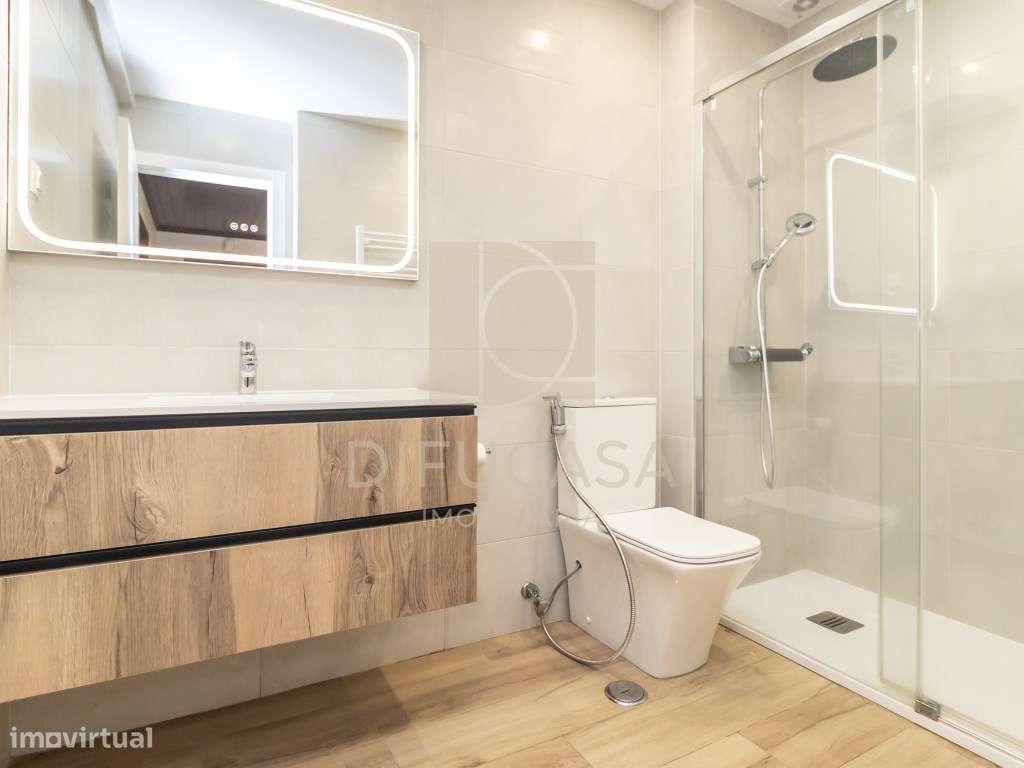 R260_Apartamento T3 Central no Feijó-18