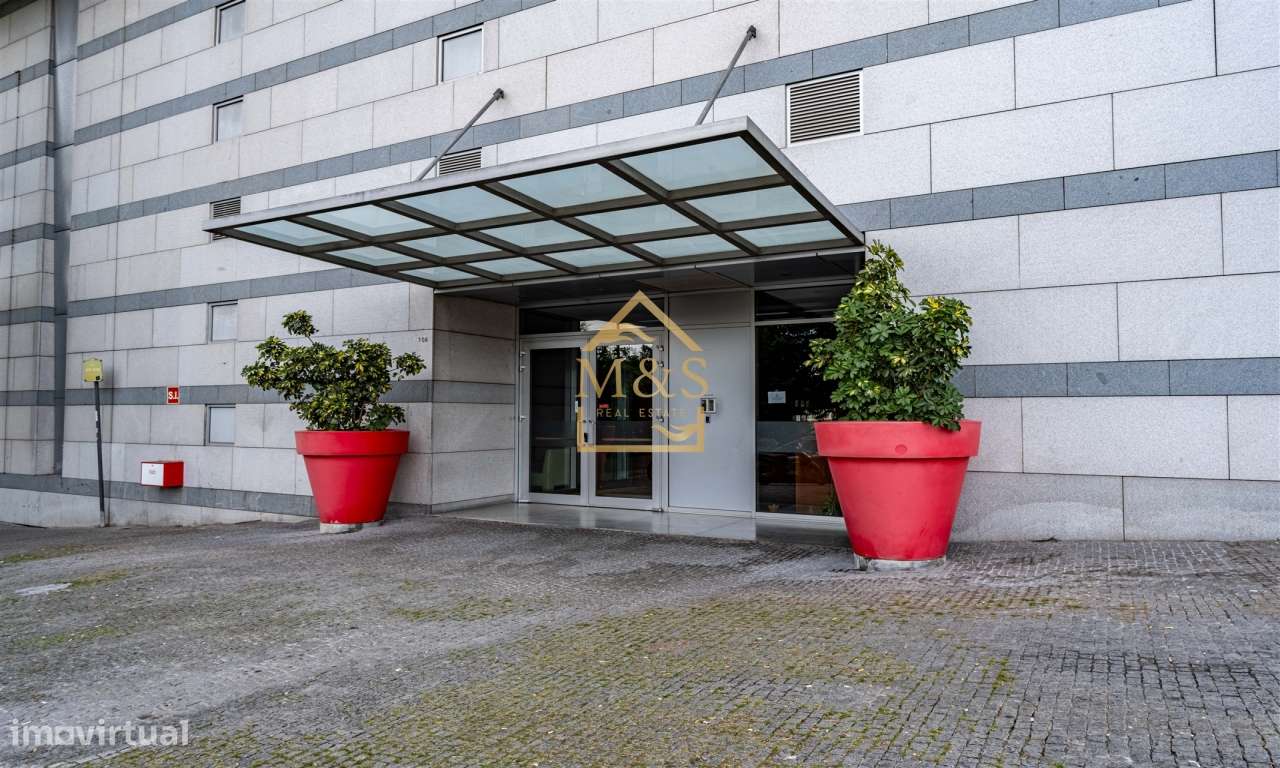 Apartamento T0 - Varanda, Garagem - Estádio Dragão - Antas - Porto-16