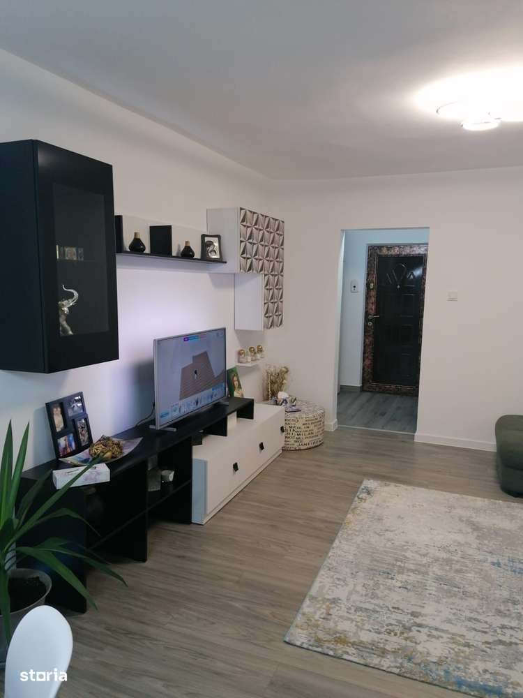 Garsonieră zona Micro 3 ! - Imagine principală: 2/9