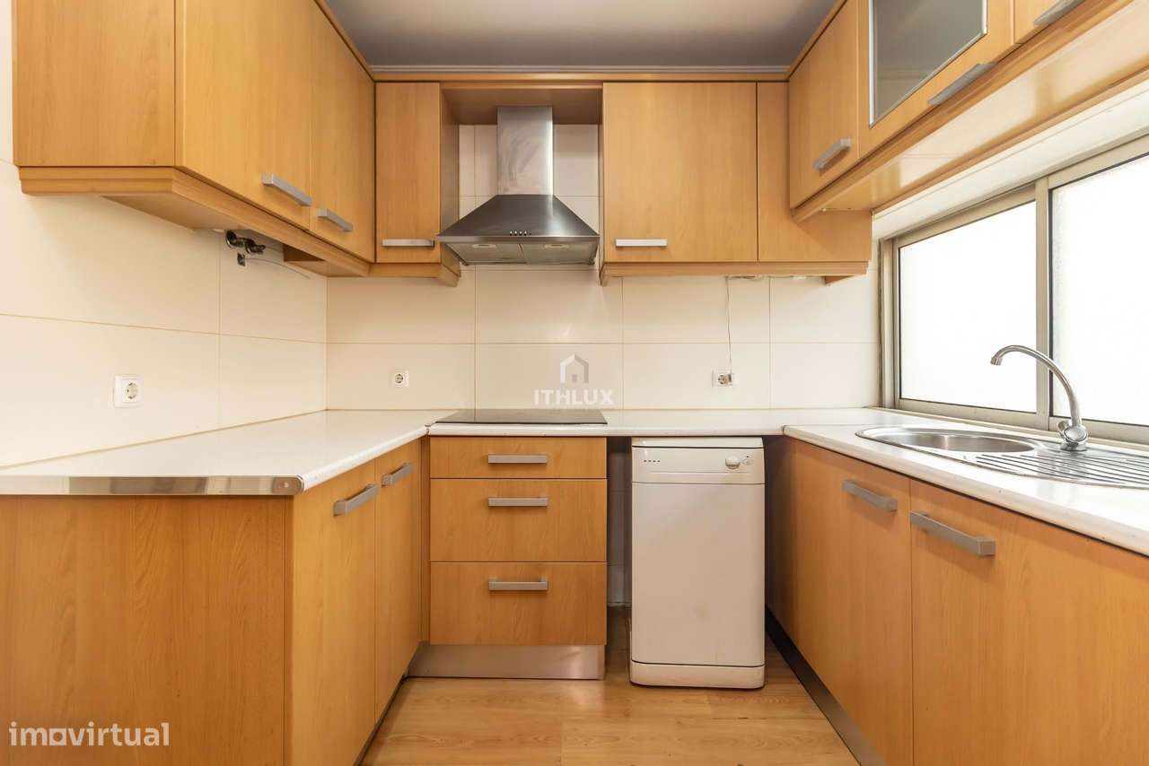 T2 com elevador junto à Misericórdia - Grande imagem: 2/32