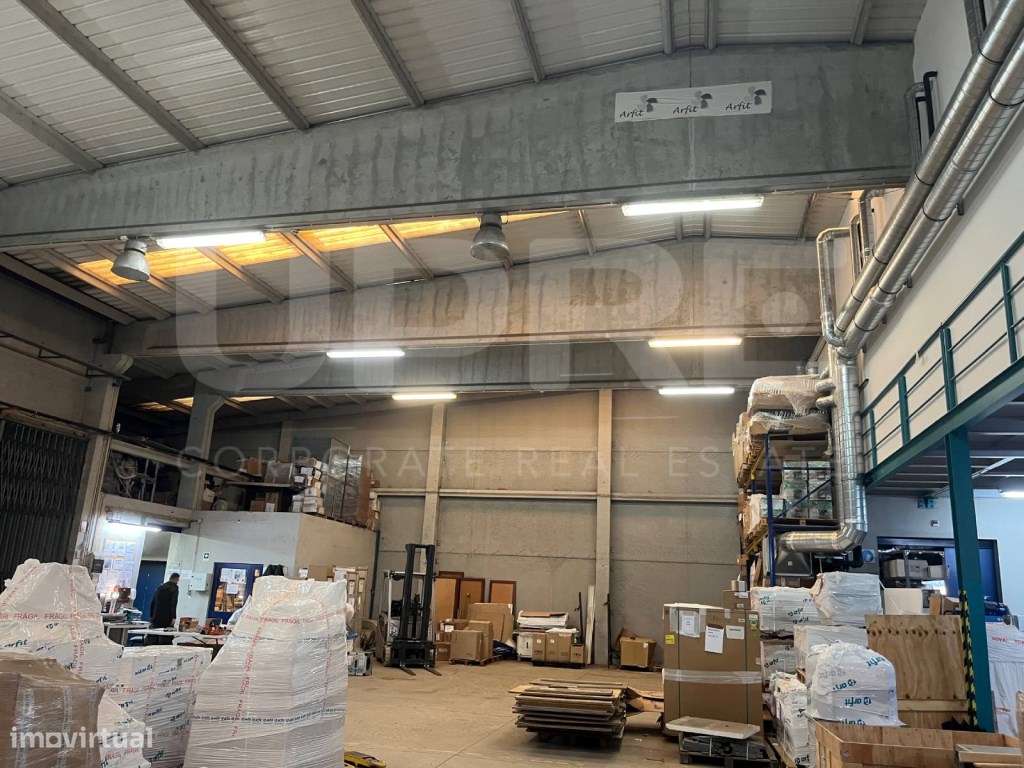 Armazém c/ escritórios | ARRENDA | Maia (ZI) - Grande imagem: 5/5