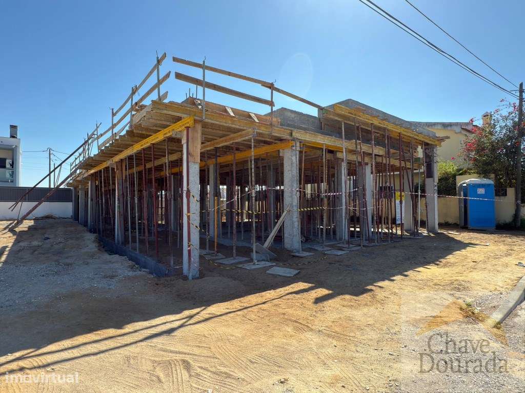 Nova Moradia T4 - Pinhal do General, Fernão Ferro - Grande imagem: 3/19