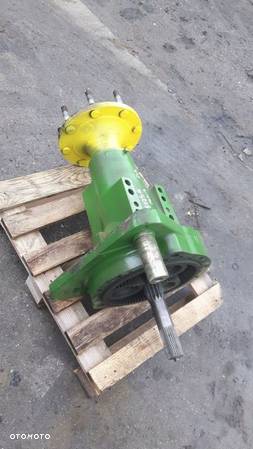 Zwolnica prawa JOHN DEERE 6125R AL215244 107kW 14R - 1