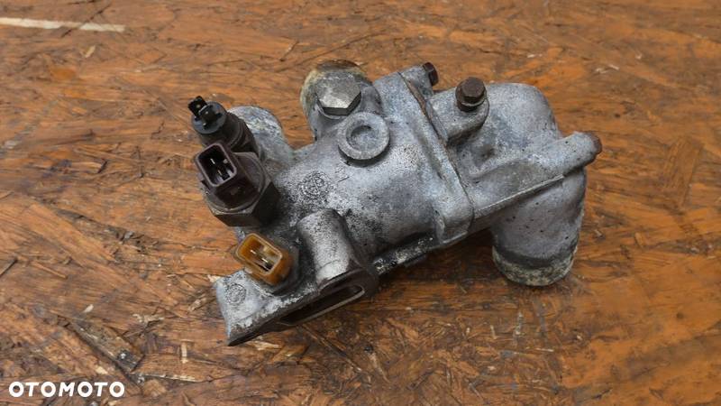 BMW E24 E28 E34 E32 M30 OBUDOWA TERMOSTATU 1250351 - 3