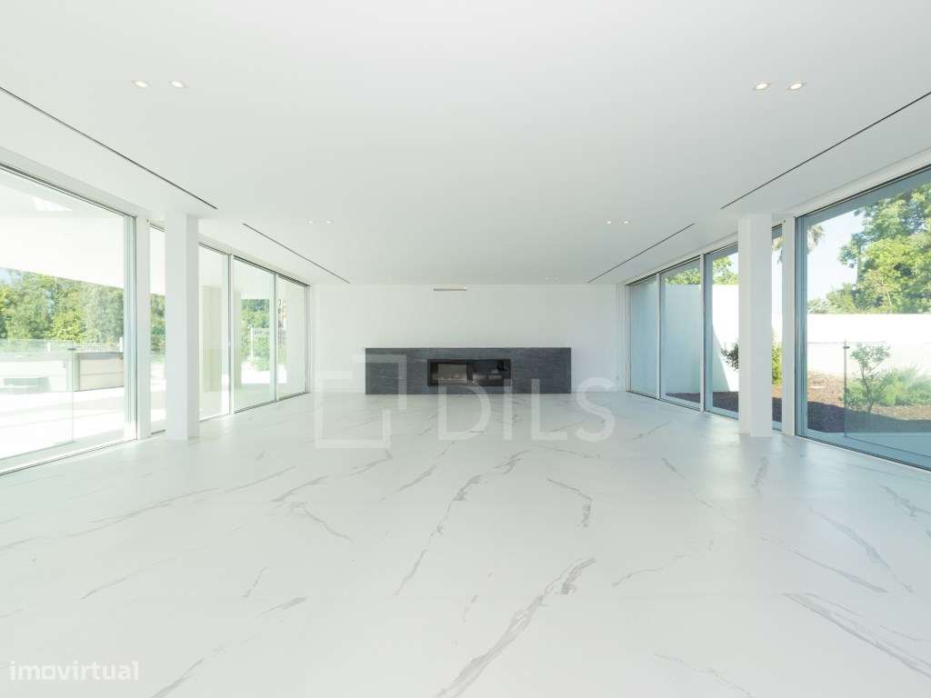 Moradia T5 nova, com piscina, no sítio dos quartos, Loulé - Grande imagem: 3/57