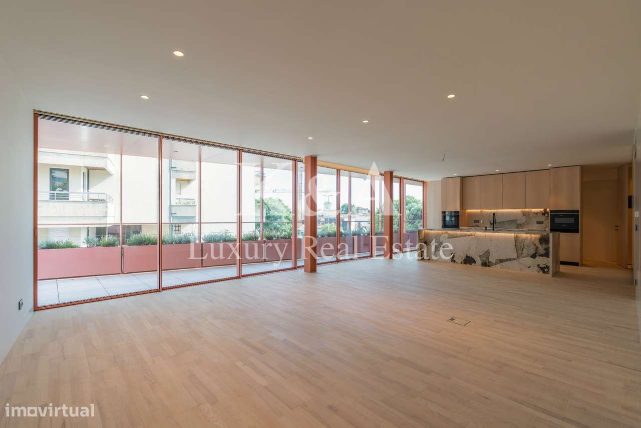 Apartamento T4+1 com terraço na Foz-2