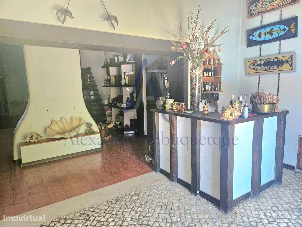 Excelente Moradia Isolada T4 na Charneca da Cotovia-8