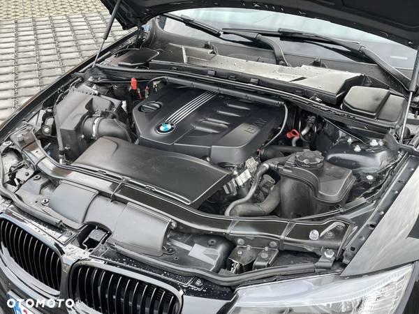 BMW Seria 3 318d DPF - 12