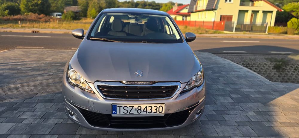 Peugeot 308 T9 (2014-2021) 1.2 PureTech Allure S&S 2016