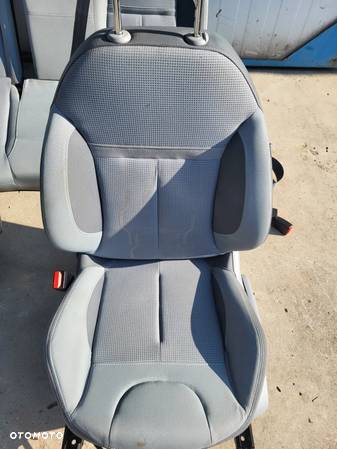 Komplet foteli Peugeot 208 - 2