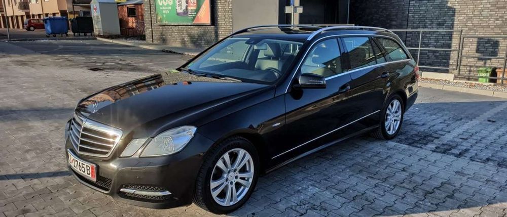 Mercedes-Benz E W212/W207 250 CDI DPF BlueEFFICIENCY 7G-TRONIC Elegance 2012