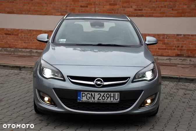 Opel Astra IV 1.6 CDTI Cosmo - 9