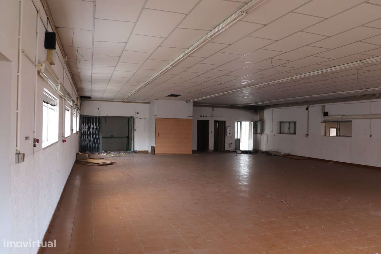 Fábrica/Indústria  Venda em Lustosa e Barrosas (Santo Estêvão),Lousada-17