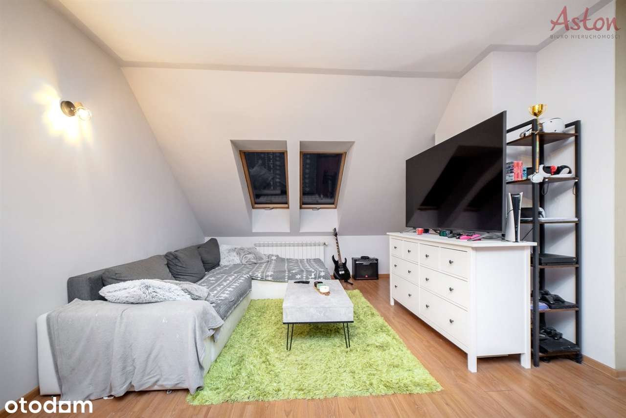 Mieszkanie na poddaszu, po podłodze aż 74 m2-0