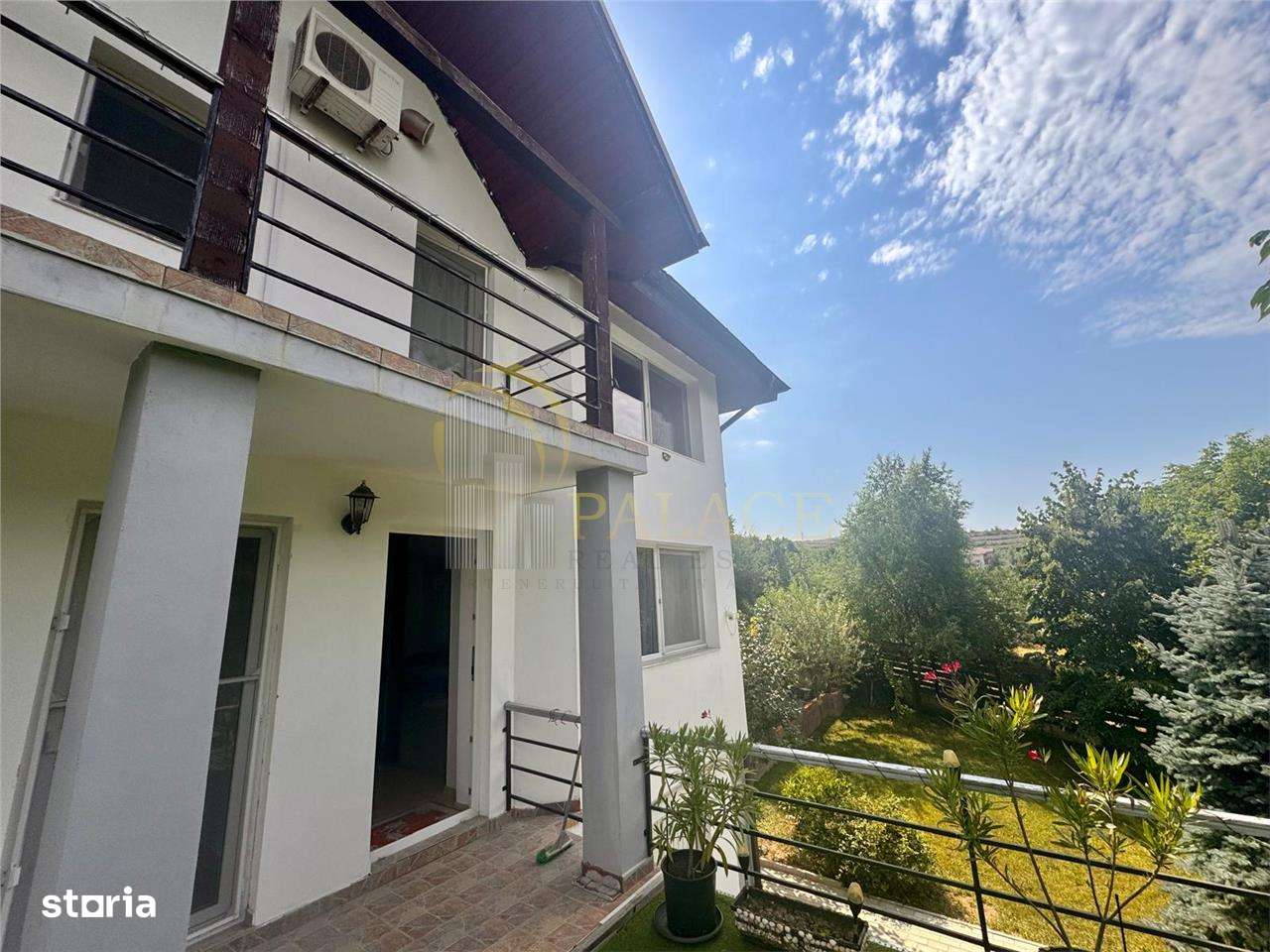 Vila duplex de vanzare Bucium, zona exclusivista, curte cu vegetatie m - Imagine principală: 2/20